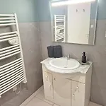 Au Petit Palois - Parking Prive - 5min Centre - 2personnes דירה פאו