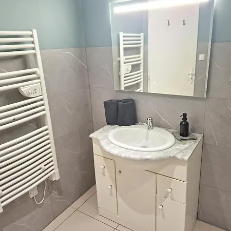 Au Petit Palois - Parking Prive - 5min Centre - 2personnes Lejlighed Pau