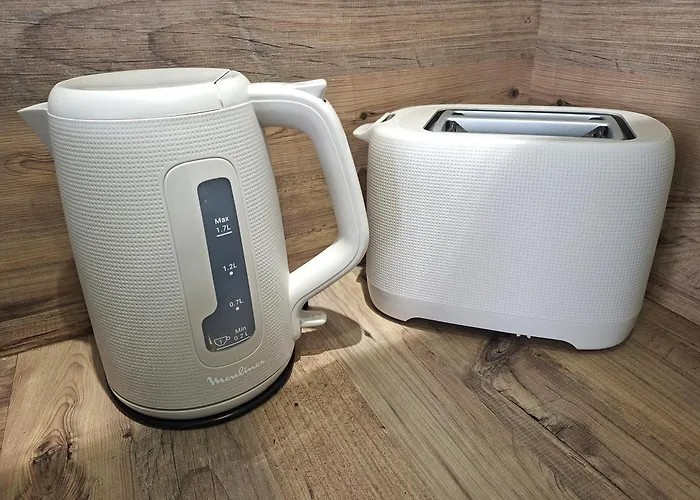 Apartment Au Petit Palois - Parking Prive - 5min Centre - 2personnes